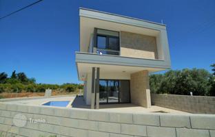 3-bedroom cottage in Limassol for 500,000 €