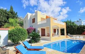 Villa in Paphos with 3 bedrooms, Peyia for 365,000 €