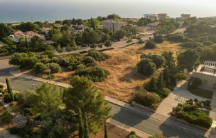 Land plot 1,371 m² in Aphrodite Hills. Price on request