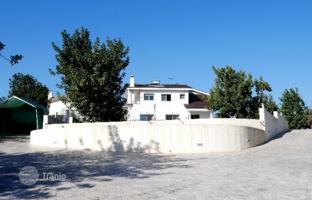 5-bedroom cottage 230 m² in Palodia for 2,000,000 €