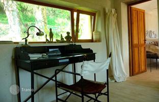 Detached house in Pyrenees Spain. Price on request