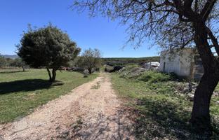 Land plot 5,645 m² in Zadar County for 452,000 €