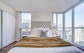 Apartment – Yonge Street, Toronto, Ontario,  Canada for C$916,000