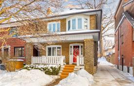 Townhome – Old Toronto, Toronto, Ontario,  Canada for C$2,060,000