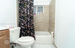 2-bedroom house 122 m² in Pompano Beach for $400,000