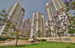 4-bedroom apartment 98 m² in Tel Aviv for $1,008,000