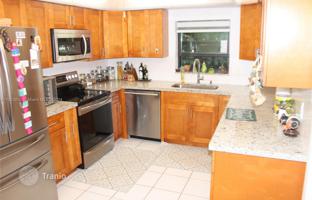 2-bedroom apartments in condo 115 m² in Weston for $369,000