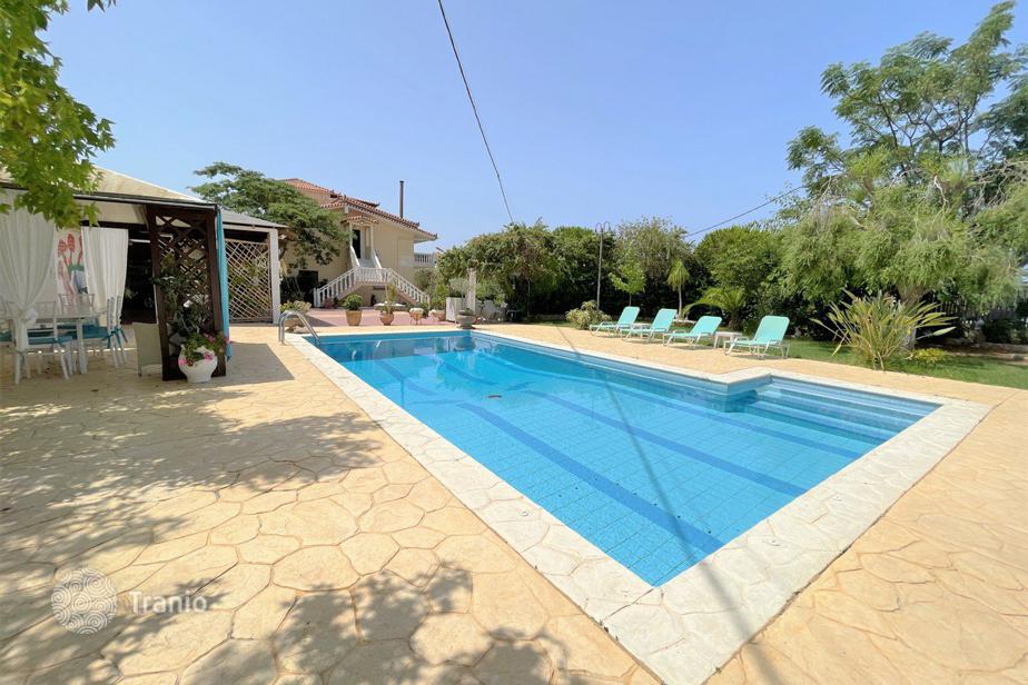 Villa for sale in Kyparissia, Greece — listing 2013819