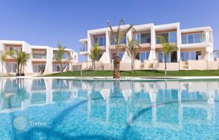 Luxury apartments and villas in a gated residence with swimming pools, Chloraka, Cyprus for From 395,000 €