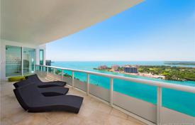 Renovated furnished penthouse with ocean views in Miami Beach, Florida, USA for 5,470,000 €