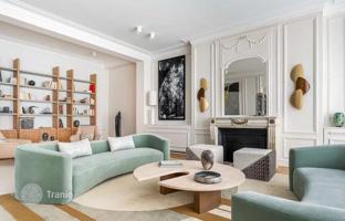 Stylish furnished apartment near Porte Dauphine metro station, 16th arrondissement of Paris, France for 9,200,000 €