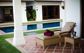 Modern villa overlooking the ocean, Maenam, Suratthani, Thailand for 8,200 € per week