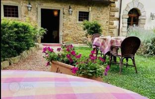 15-bedroom villa 1,350 m² in Cortona for 3,500,000 €