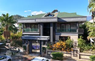6-bedroom villa 460 m² in Kemer for 91,622,000 TRY