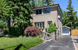 Terraced house – York, Toronto, Ontario,  Canada for C$1,372,000