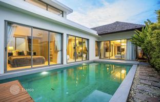 3-bedroom villa 320 m² in Choeng Thale for 532,000 €