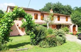 Capannori (Lucca) — Tuscany — Rural/Farmhouse for sale for 950,000 €