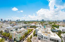 Condo – Ocean Drive, Miami Beach, Florida,  USA for $880,000
