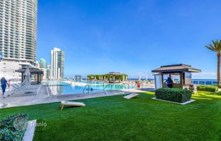 2-bedroom apartments in condo 135 m² in Hallandale Beach for $1,280,000