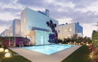 4-bedroom apartment in new building 256 m² in Marbella for 460,000 €