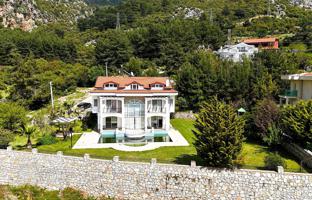 5-bedroom villa 290 m² in Ölüdeniz for 52,002,000 TRY