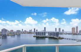 Bright flat with ocean views in a residence on the first line of the beach, Aventura, Florida, USA for $1,093,000