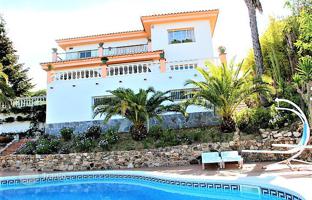 Cozy villa with a swimming pool, a beautiful garden and a large garage in one of the best areas of Lloret de Mar, Spain for 887,000 €