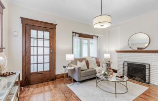 13-bedroom townhouse in Old Toronto for C$2,199,000