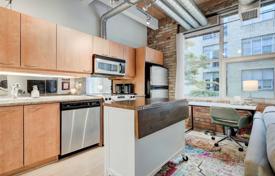 Apartment – Queen Street West, Old Toronto, Toronto,  Ontario,   Canada for C$624,000
