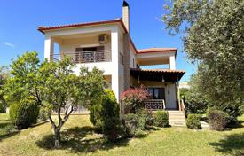 Two-storey villa with a garden near the beach in the Peloponnese, Greece for 800,000 €