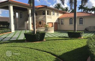 5-bedroom house 413 m² in West End for $2,395,000