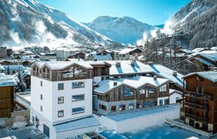5-bedroom apartment in Val d'Isere for 2,800,000 €