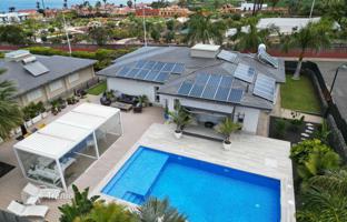 4-bedroom villa 305 m² in Puerto de la Cruz for 1,185,000 €