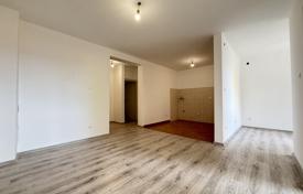 CRIKVENICA — Newly renovated 2-bedroom + living room apartment with private garden and sea view for 154,000 €