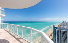 Stylish apartment with ocean views in a residence on the first line of the beach, Miami Beach, Florida, USA for $1,225,000