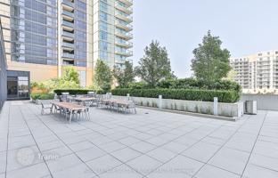 6-bedroom apartment in North York for C$905,000