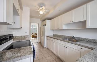 1-bedroom apartment 74 m² in Miami Beach for $399,000
