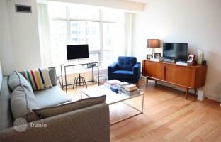 6-bedroom apartment in Blue Jays Way for C$804,000