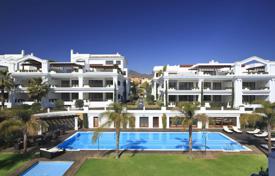 New apartment with a panoramic sea view in a well-kept residential complex with around-the-clock security, pools and a jacuzzi, Estepona for 850,000 € New apartment with a panoramic sea view in a well-kept residential complex with around-the-clock security, pools and a jacuzzi, Estepona for 850,000 €