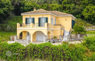 Two-storey bright house with panoramic views in Lefkada, Peloponnese, Greece for 550,000 €