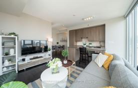 Apartment – University Avenue, Old Toronto, Toronto,  Ontario,   Canada for C$923,000