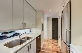 Apartment – Mutual Street, Old Toronto, Toronto,  Ontario,   Canada for C$899,000