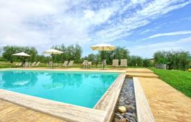 Farm with wine production for sale in Siena area Tuscany for 15,000,000 €