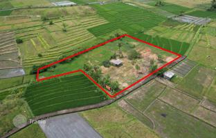 Land plot 3,590 m² in Beraban for $840,000