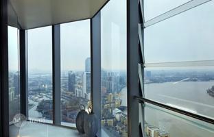 One-bedroom apartment with a winter garden in the heart of Canary Warf, London, UK for £679,000