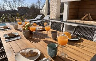 3-bedroom cottage 178 m² in Kras for 650,000 €