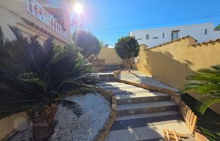 4-bedroom villa 153 m² in Orihuela Costa for 350,000 €