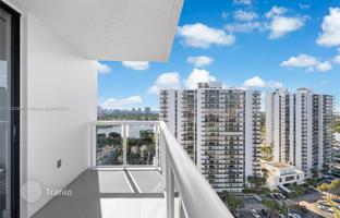 2-bedroom apartments in condo 113 m² in Aventura for $510,000