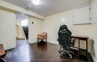 12-bedroom house in Scarborough for C$1,154,000