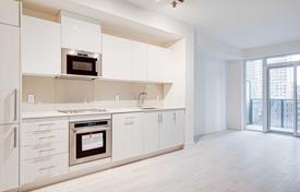 Apartment – Richmond Street West, Old Toronto, Toronto,  Ontario,   Canada for C$974,000